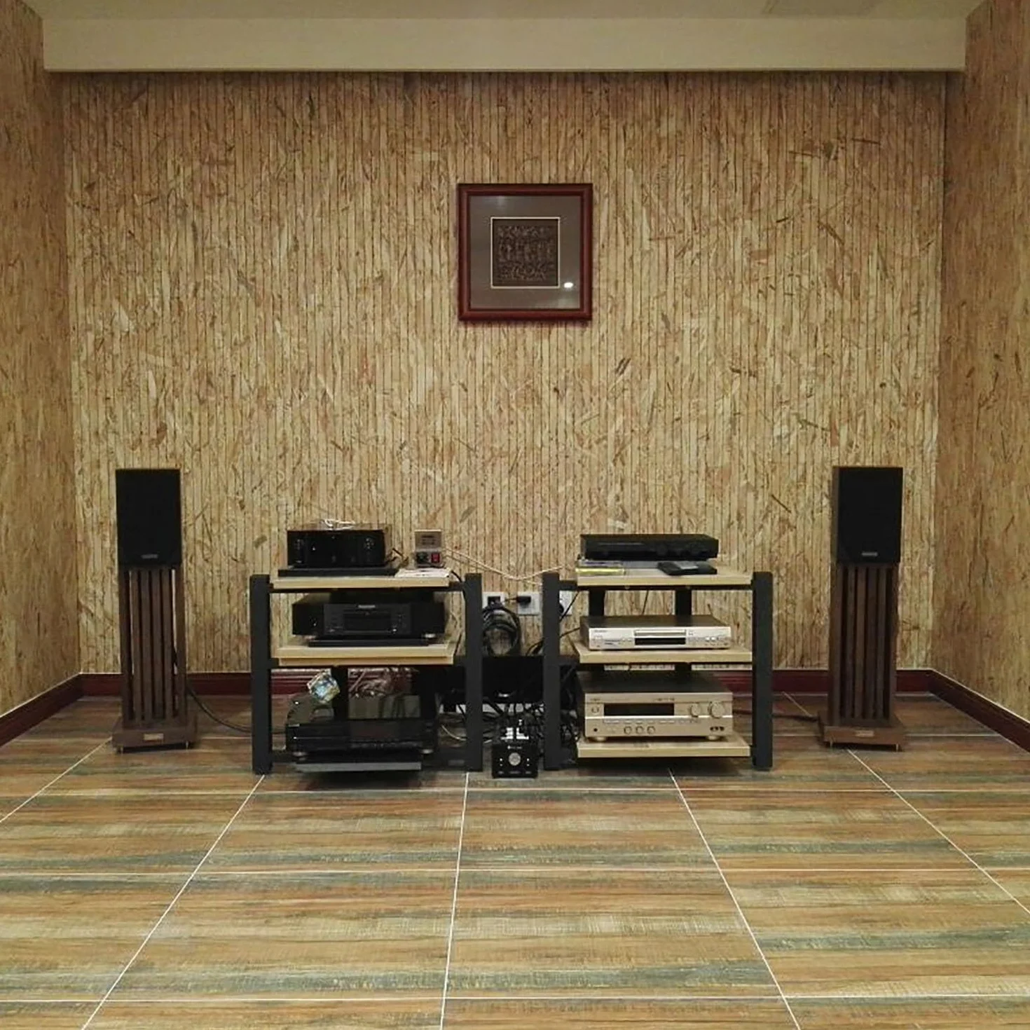 Générique Support de Sol pour Jeux vidéo - Meuble Audio stéréo, Support multimédia pour Enceintes, Tour d'angle pour Jeux vidéo, Salon et Studio d'enregistrement, Bois véritable (70x55x90cm)